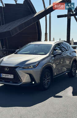 Внедорожник / Кроссовер Lexus NX 2022 в 