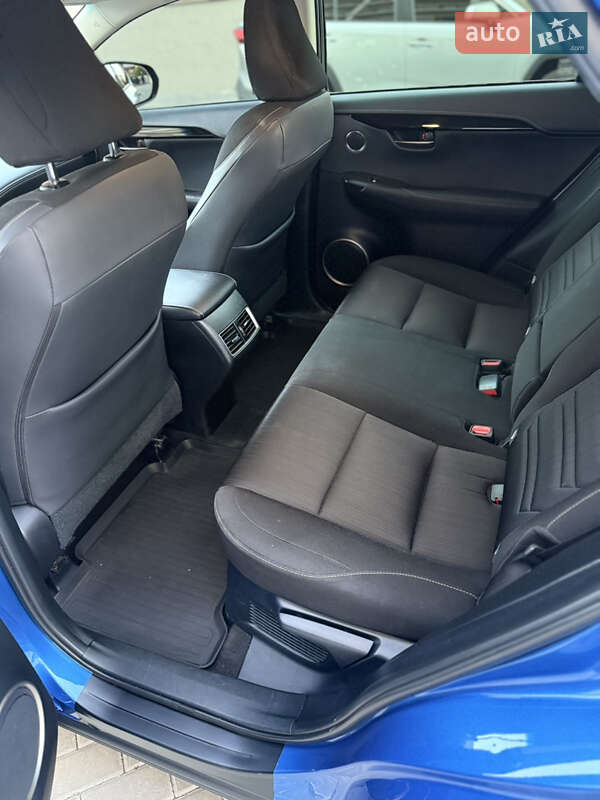 Внедорожник / Кроссовер Lexus NX 2018 в Одессе
