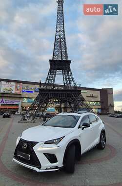 Внедорожник / Кроссовер Lexus NX 2017 в 