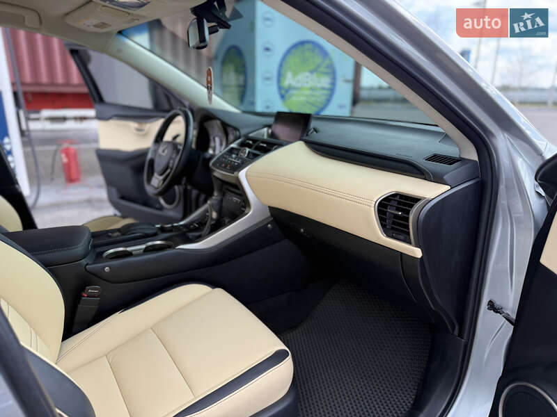 Внедорожник / Кроссовер Lexus NX 2016 в Днепре