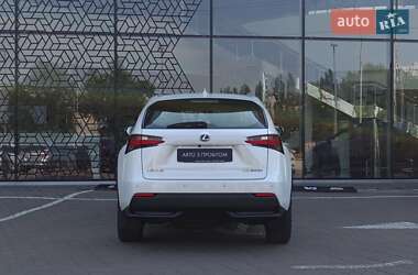 Позашляховик / Кросовер Lexus NX 2015 в 