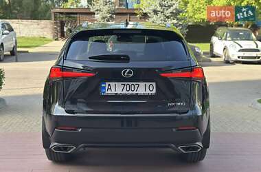 Внедорожник / Кроссовер Lexus NX 2018 в 