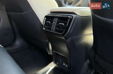 Позашляховик / Кросовер Lexus NX 2022 в 