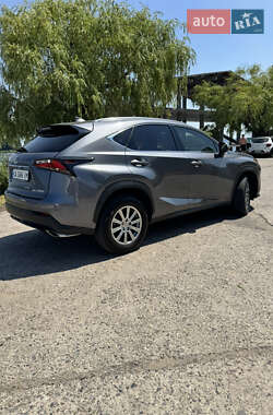 Внедорожник / Кроссовер Lexus NX 2015 в 