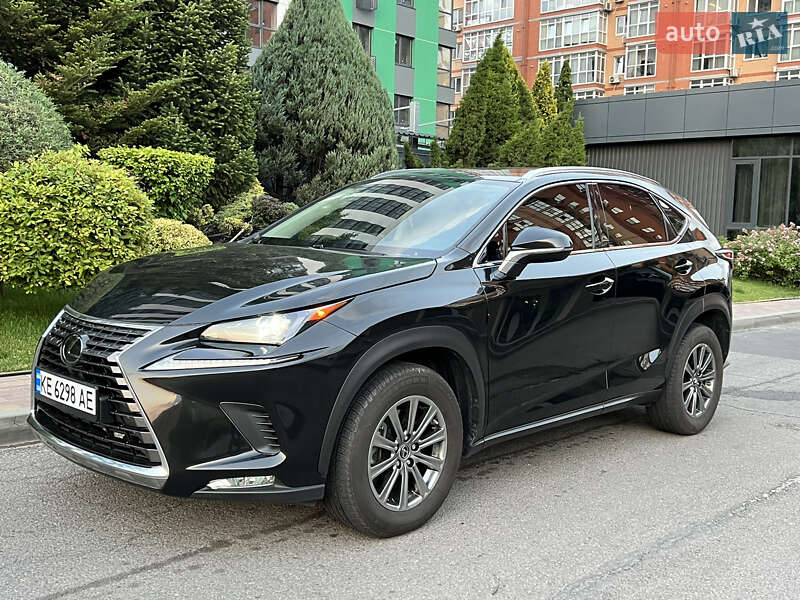 Lexus NX 2019