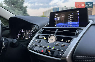 Внедорожник / Кроссовер Lexus NX 2019 в 