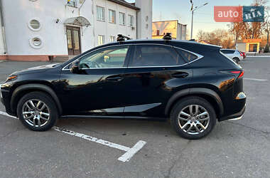 Внедорожник / Кроссовер Lexus NX 2015 в 