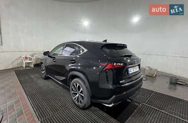 Позашляховик / Кросовер Lexus NX 2017 в 