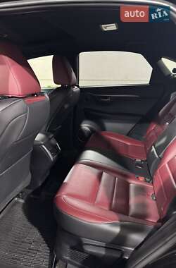 Позашляховик / Кросовер Lexus NX 2017 в 