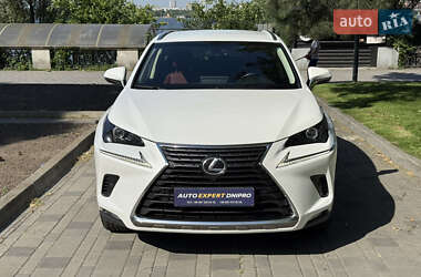 Позашляховик / Кросовер Lexus NX 2018 в 