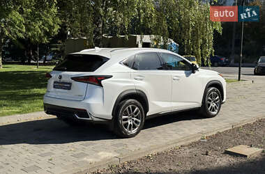 Позашляховик / Кросовер Lexus NX 2018 в 