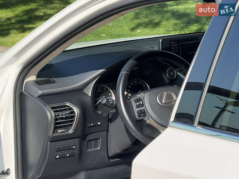 Внедорожник / Кроссовер Lexus NX 2018 в Днепре