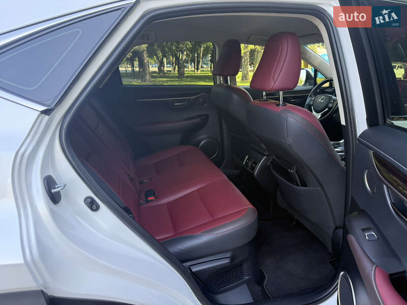 Внедорожник / Кроссовер Lexus NX 2018 в Днепре