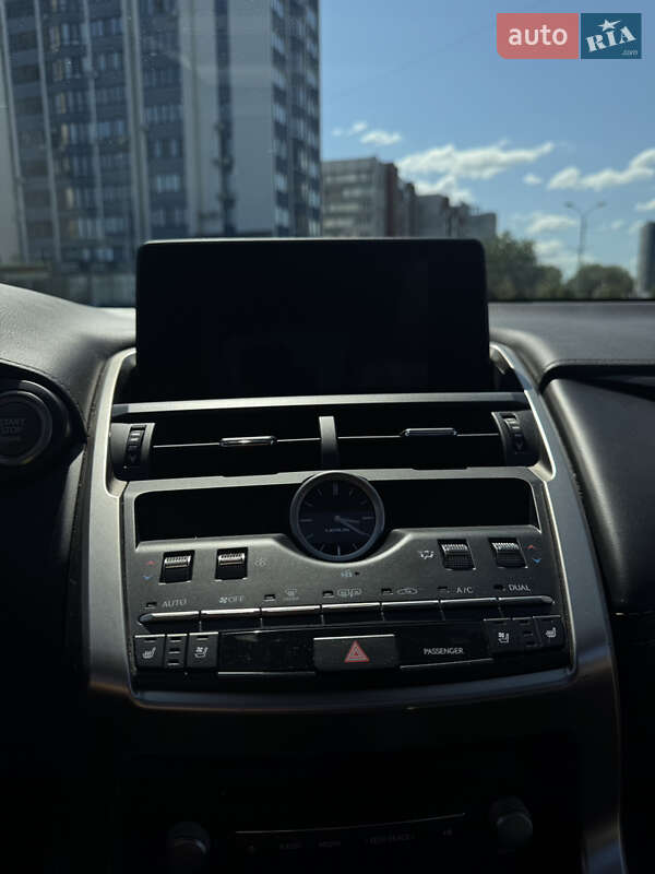 Внедорожник / Кроссовер Lexus NX 2021 в Черкассах