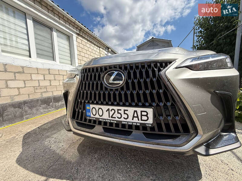 Позашляховик / Кросовер Lexus NX 2023 в Подільську