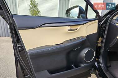 Позашляховик / Кросовер Lexus NX 2016 в 