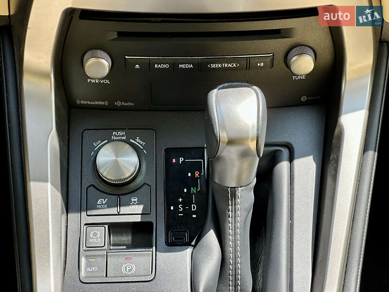 Внедорожник / Кроссовер Lexus NX 2020 в Киеве