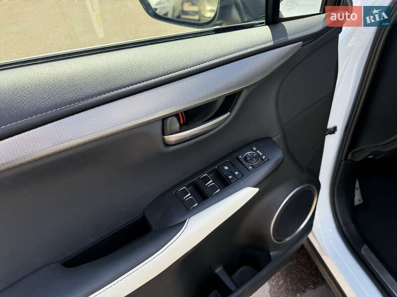 Позашляховик / Кросовер Lexus NX 2021 в Києві