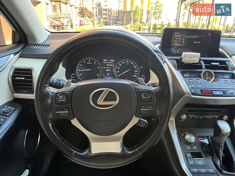 Позашляховик / Кросовер Lexus NX 2018 в Чернігові