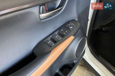 Внедорожник / Кроссовер Lexus NX 2019 в 