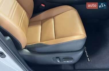 Внедорожник / Кроссовер Lexus NX 2019 в 