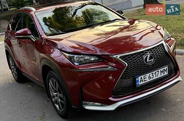 Позашляховик / Кросовер Lexus NX 2016 в 