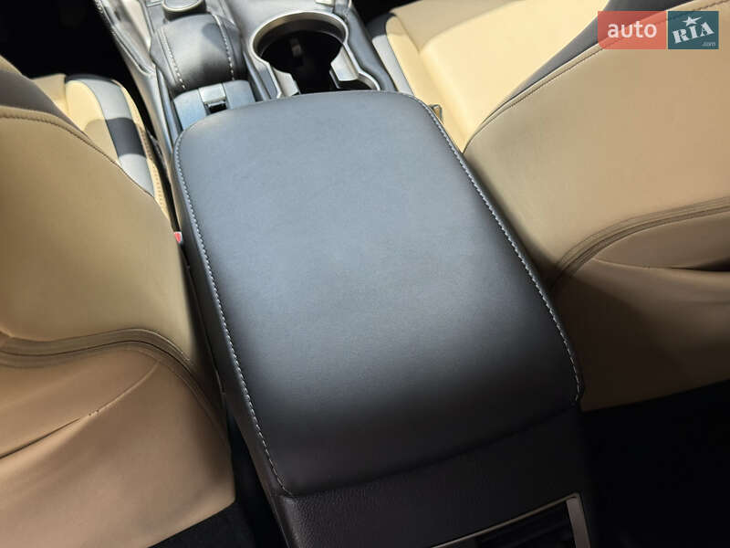 Позашляховик / Кросовер Lexus NX 2016 в Кривому Розі