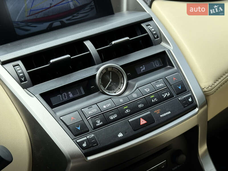 Позашляховик / Кросовер Lexus NX 2016 в Кривому Розі
