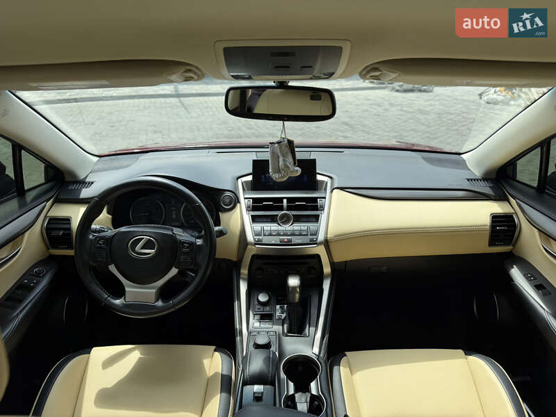 Позашляховик / Кросовер Lexus NX 2016 в Кривому Розі