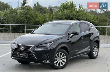 Внедорожник / Кроссовер Lexus NX 2018 в 