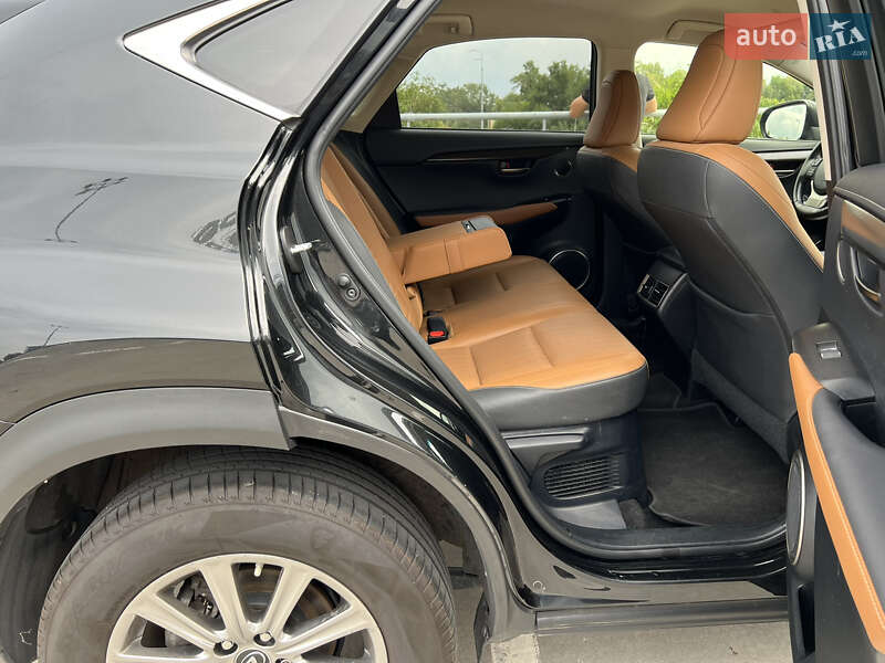 Внедорожник / Кроссовер Lexus NX 2018 в Киеве