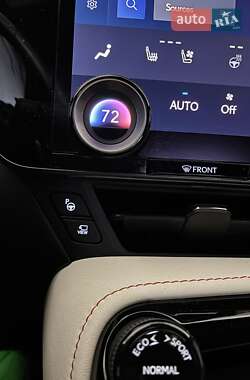 Внедорожник / Кроссовер Lexus NX 2023 в 
