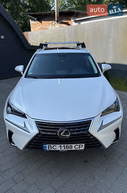 Позашляховик / Кросовер Lexus NX 2018 в Львові