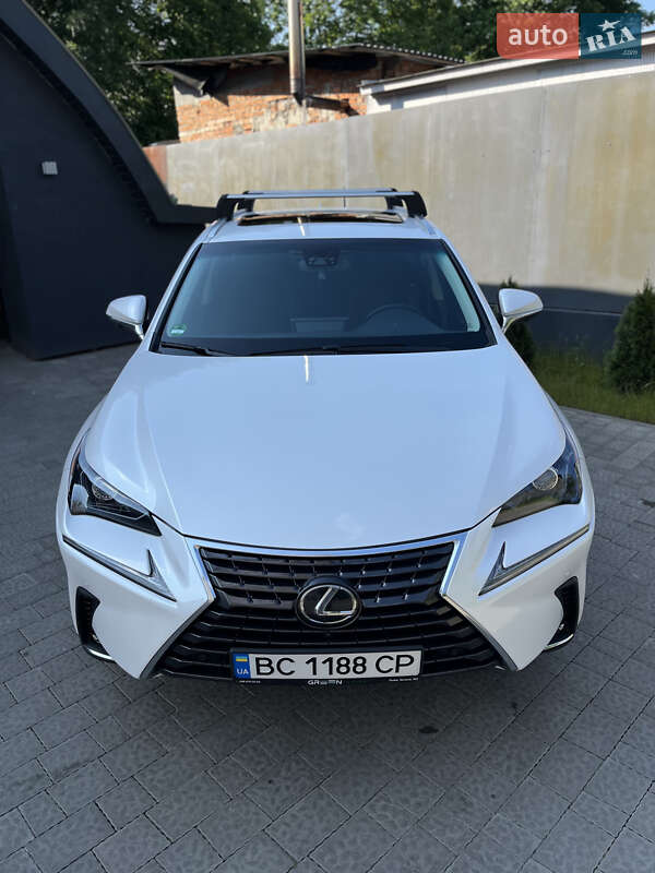 Lexus NX 2018