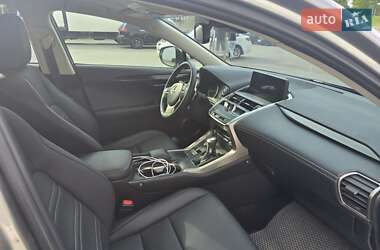 Внедорожник / Кроссовер Lexus NX 2018 в 