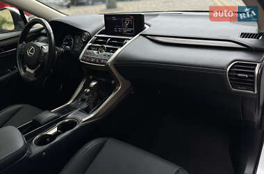 Внедорожник / Кроссовер Lexus NX 2019 в 