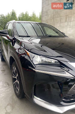 Внедорожник / Кроссовер Lexus NX 2015 в 