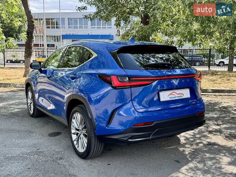 Внедорожник / Кроссовер Lexus NX 2022 в Киеве