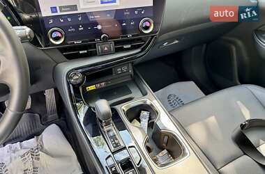 Позашляховик / Кросовер Lexus NX 2022 в 