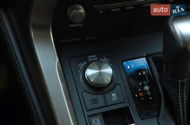 Внедорожник / Кроссовер Lexus NX 2018 в 