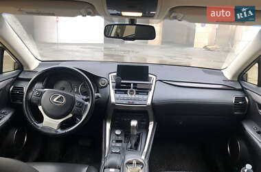 Внедорожник / Кроссовер Lexus NX 2015 в 