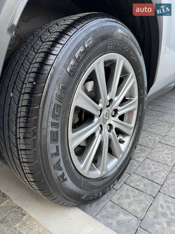 Внедорожник / Кроссовер Lexus NX 2016 в Виннице