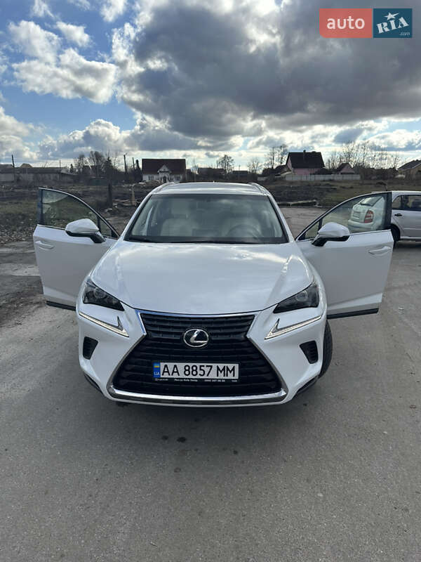 Lexus NX 2018