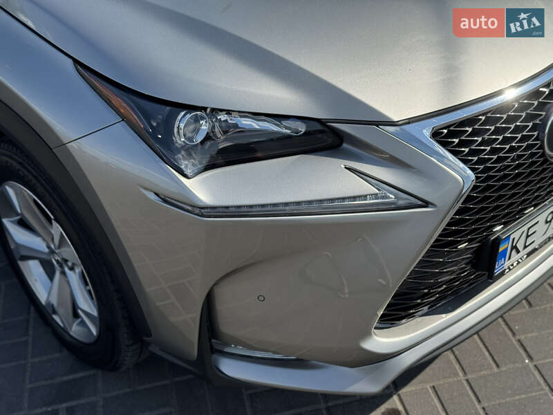 Внедорожник / Кроссовер Lexus NX 2017 в Днепре