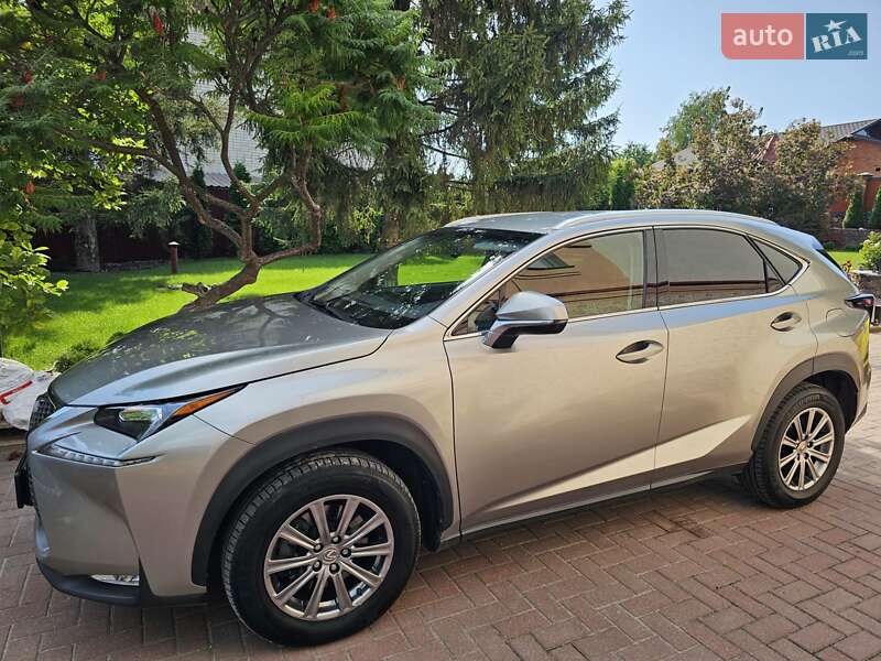 Внедорожник / Кроссовер Lexus NX 2017 в Кропивницком