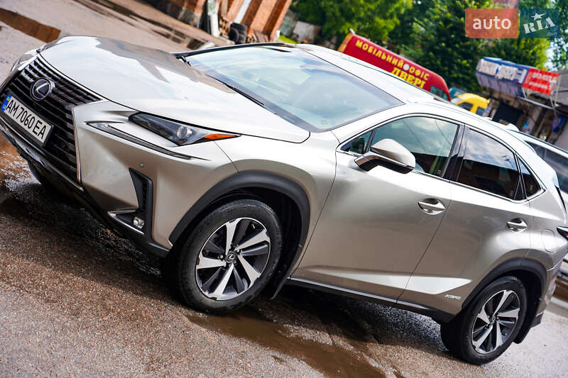 Позашляховик / Кросовер Lexus NX 2019 в Житомирі