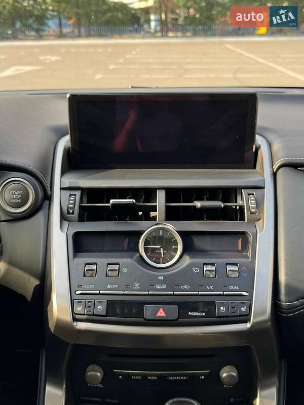 Внедорожник / Кроссовер Lexus NX 2018 в Одессе