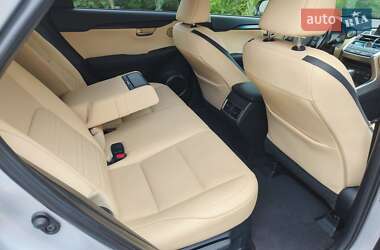 Внедорожник / Кроссовер Lexus NX 2015 в 