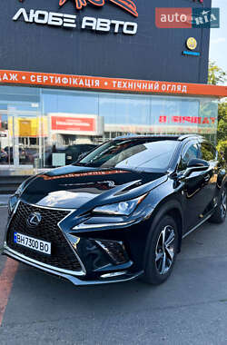 Внедорожник / Кроссовер Lexus NX 2020 в 