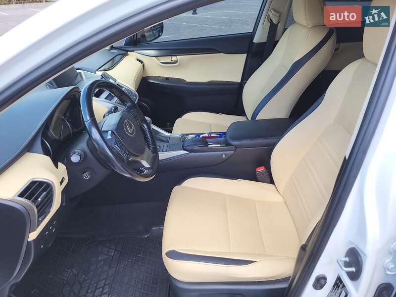 Внедорожник / Кроссовер Lexus NX 2017 в Харькове